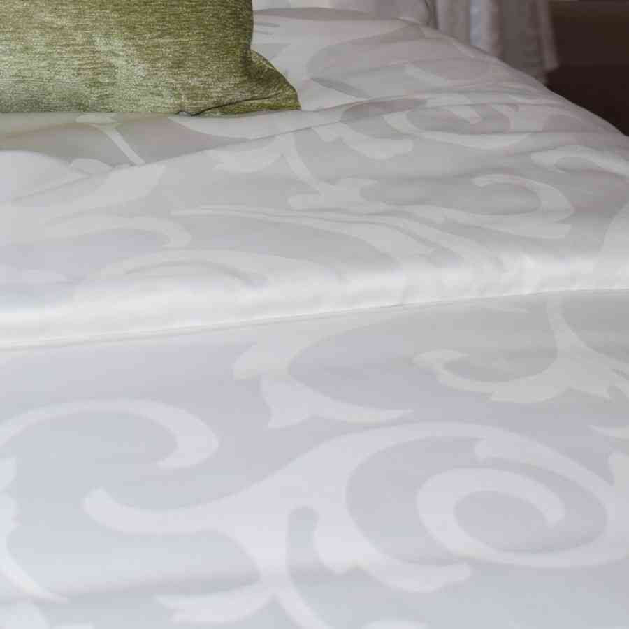Lenjerie de  pat cu 2 pilote Twin Satin 100% Bumbac, Jaquard alb