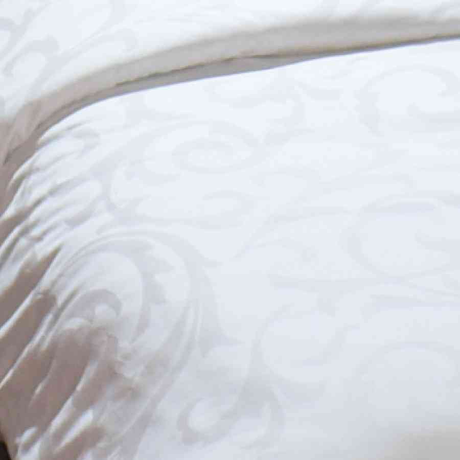 Lenjerie de pat Double Satin 100% Bumbac, Jaquard Alb