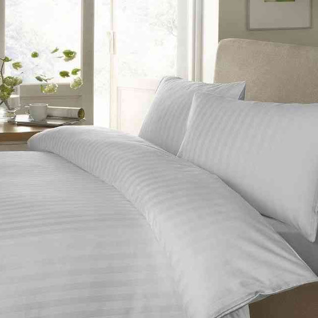 Lenjerie pat Matrimonial Satin 100% bumbac, dungi London