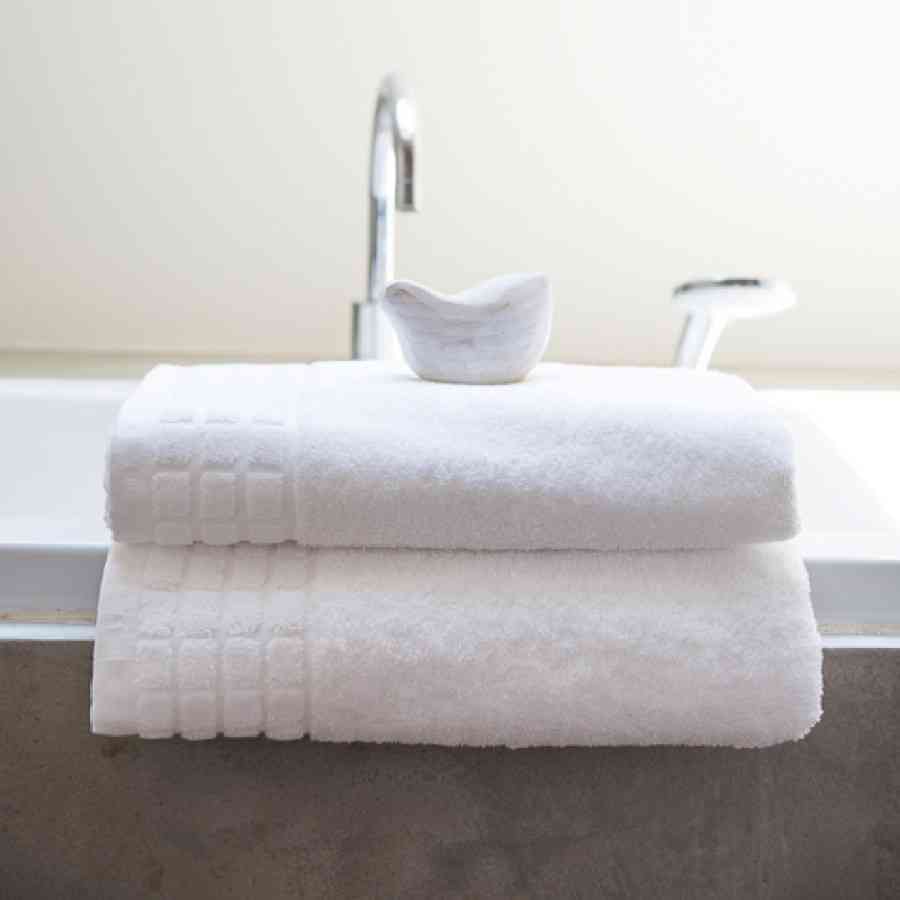 Set 6 Prosoape fata si baie model Square Border